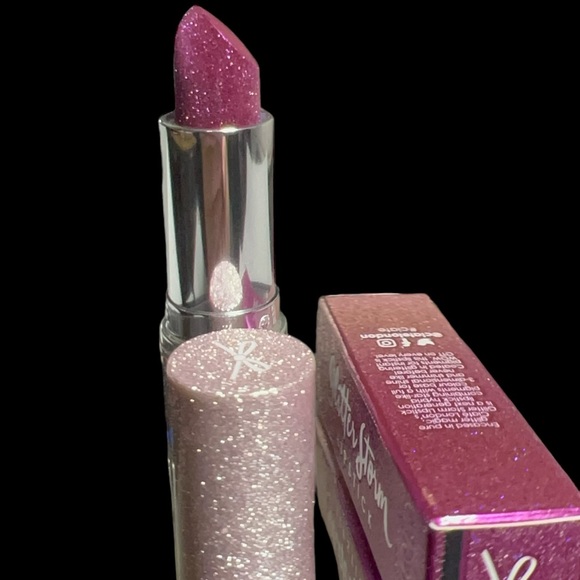 Metallic Glitter Lipstick - Picture 15 of 17